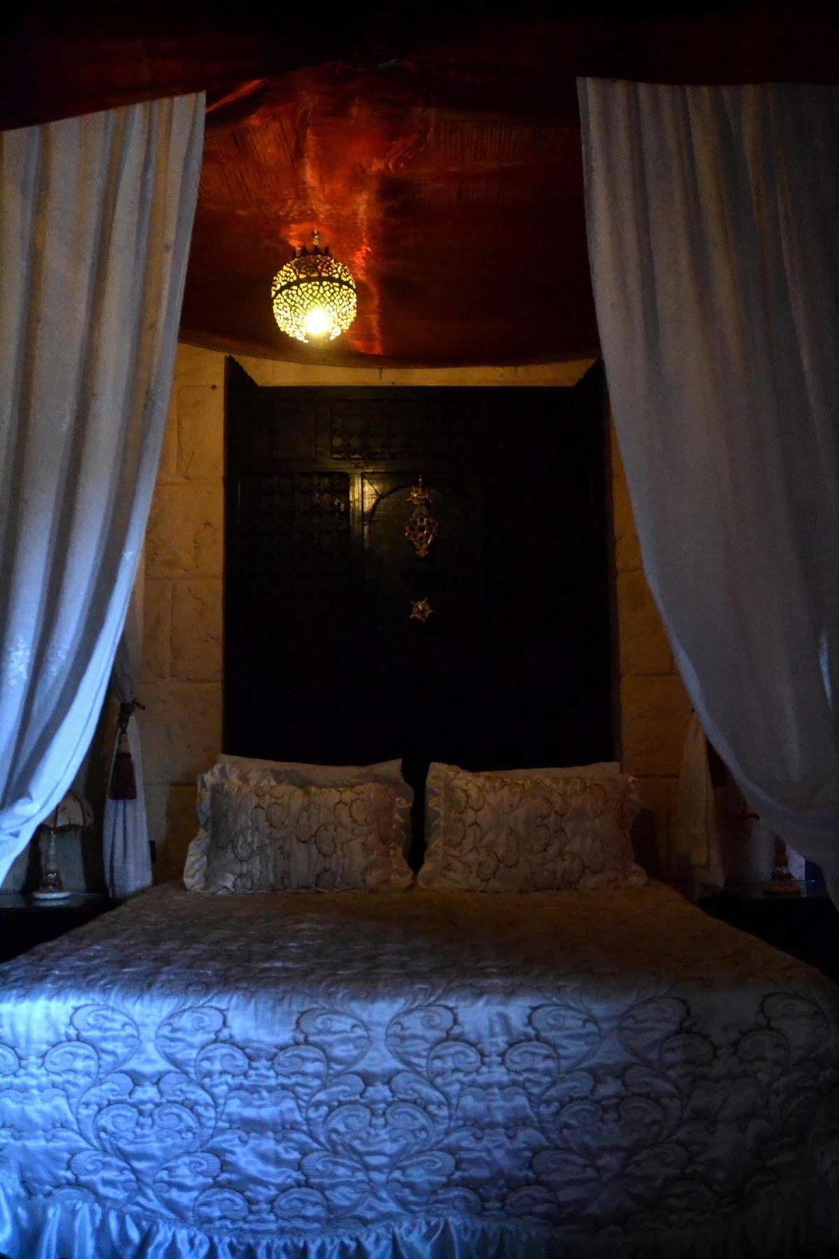 Rose Noire Hotel วาร์ซาเซต ภายนอก รูปภาพ