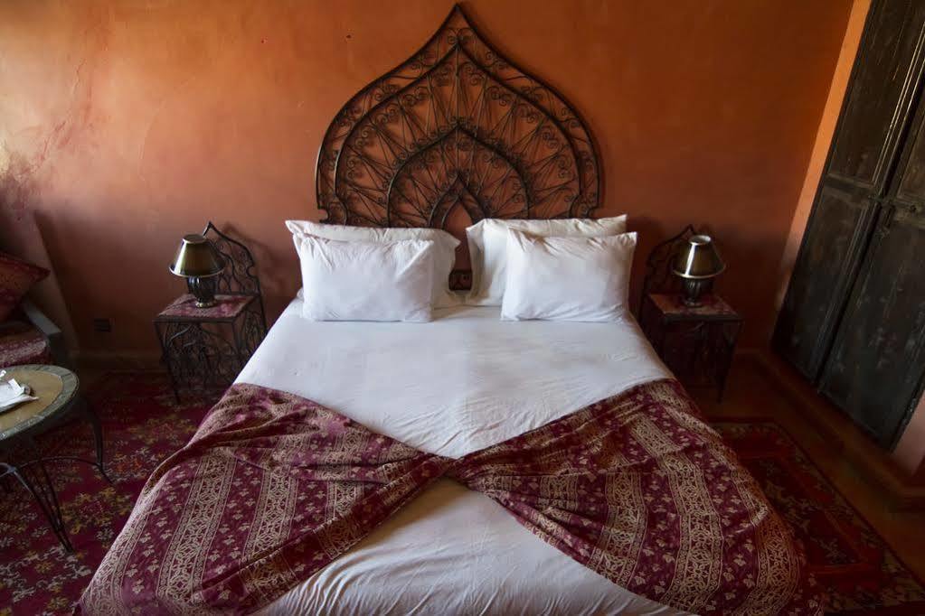 Rose Noire Hotel วาร์ซาเซต ภายนอก รูปภาพ